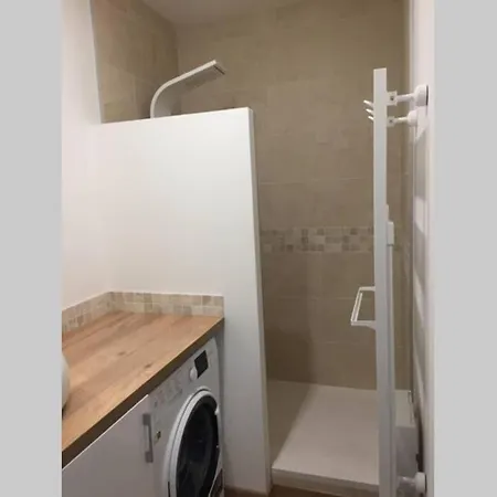 Meublé T2 Moderne En Hyper Centre *