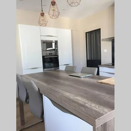 Apartment Meuble T2 Moderne En Hyper Centre *